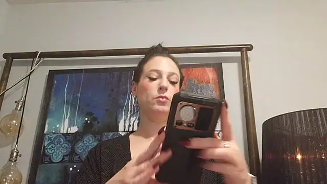 Audrey hotty online show from 11-21-25, 10:42