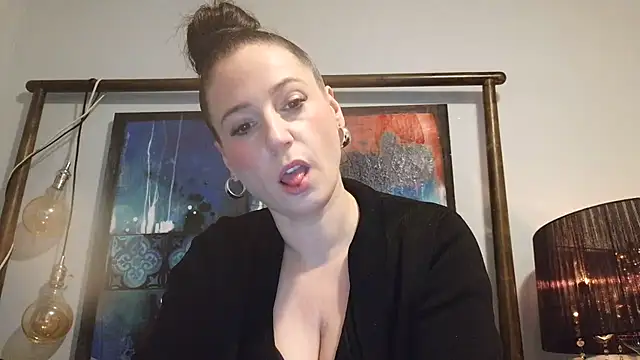 Audrey hotty online show from 11-28-25, 10:54