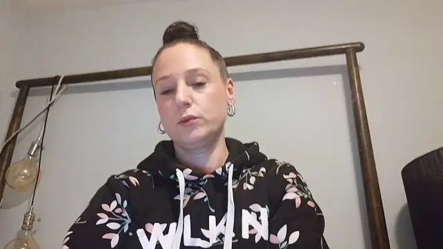 Audrey hotty online show from 02-07-26, 05:04