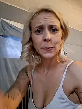 degiggxxx online show from 11-09-25, 08:24