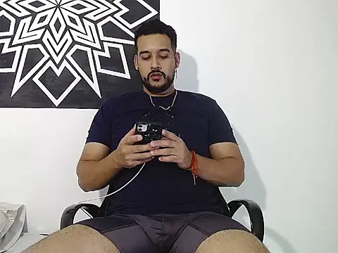  CHRIS-DENNIS  online show from 04-23-26, 01:34