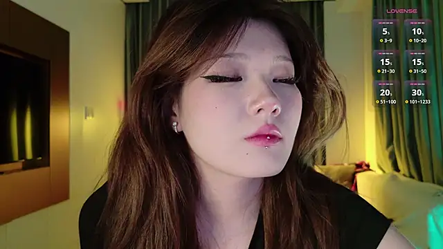 KitayamaChu online show from 11-21-25, 12:26