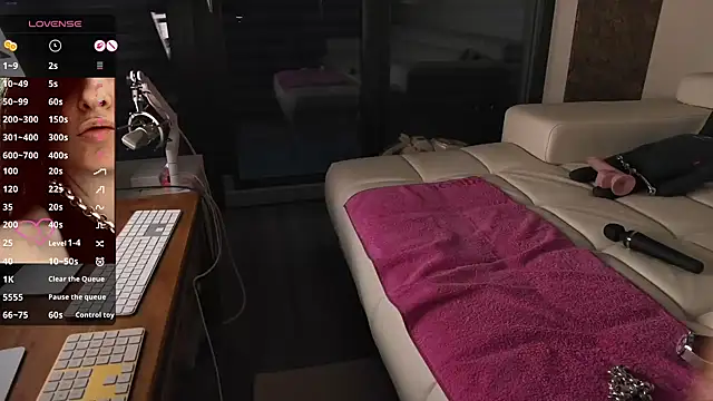 sexyLolia11 online show from 06-21-26, 07:41