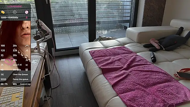 sexyLolia11 online show from 06-18-26, 06:24