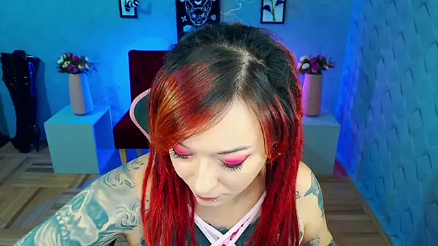 Miss-Tattoo online show from 01-18-25, 05:26