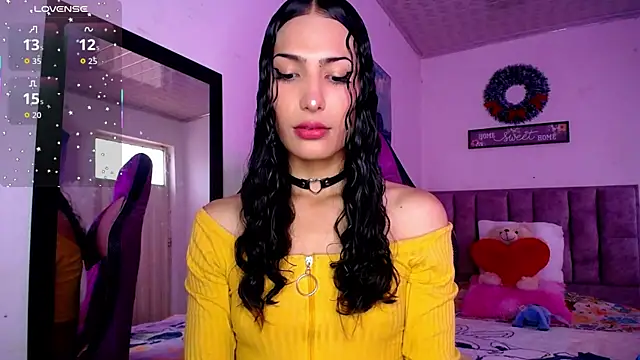 Lanna hott  online show from 06-24-26, 06:50