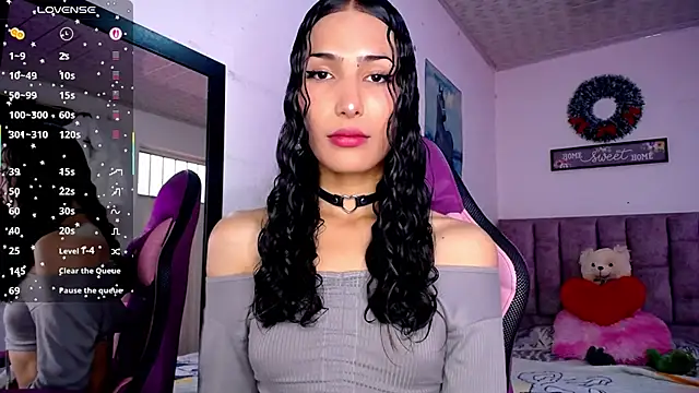 Lanna hott  online show from 06-03-26, 07:07