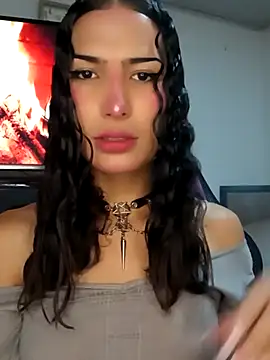Snapshot of Lanna_hott_ chatting on 10-03-25, 11:01 Lanna hott  online show from 10-03-25, 11:01