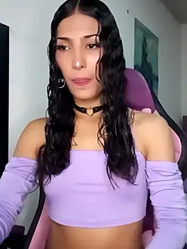 Lanna hott  online show from 04-15-26, 07:58