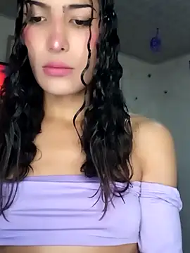 Lanna hott  online show from 10-28-25, 05:12