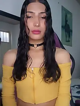 Lanna hott  online show from 07-15-26, 07:43