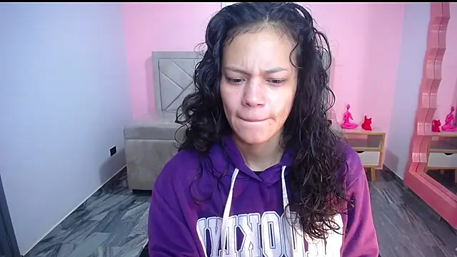 Snapshot of Tyna_ch chatting on 07-07-26, 12:52 Tyna ch online show from 07-07-26, 12:52