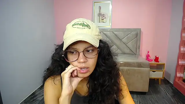 Snapshot of Tyna_ch chatting on 06-26-26, 12:44 Tyna ch online show from 06-26-26, 12:44