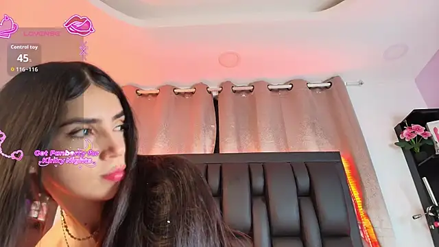 Snapshot of SaraRoy_ chatting on 07-07-26, 12:02 SaraRoy online show from 07-07-26, 12:02
