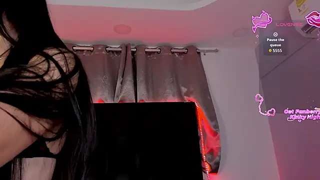 SaraRoy  online show from 12-19-25, 07:05