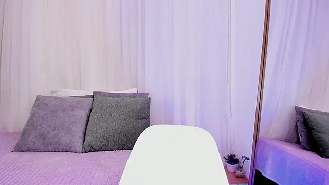 Yasiir 0229 online show from 10-17-25, 06:39