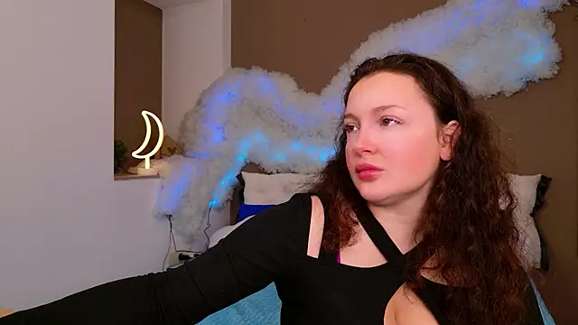 GloriNichols online show from 11-16-25, 06:07