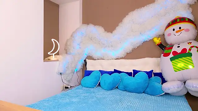 GloriNichols online show from 11-30-25, 06:14