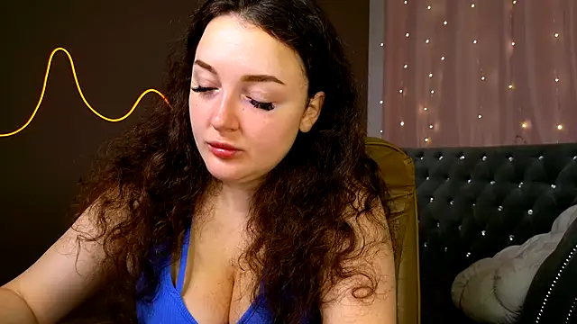 GloriNichols online show from 09-15-25, 05:19