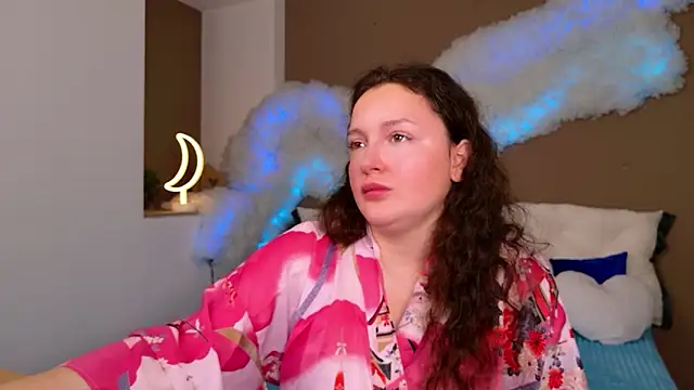 GloriNichols online show from 11-17-25, 08:18