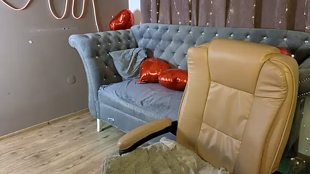 GloriNichols online show from 03-23-25, 06:26