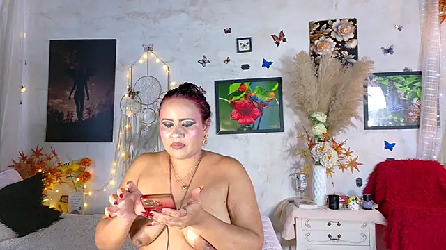 Kyara Queen online show from 05-21-26, 06:49