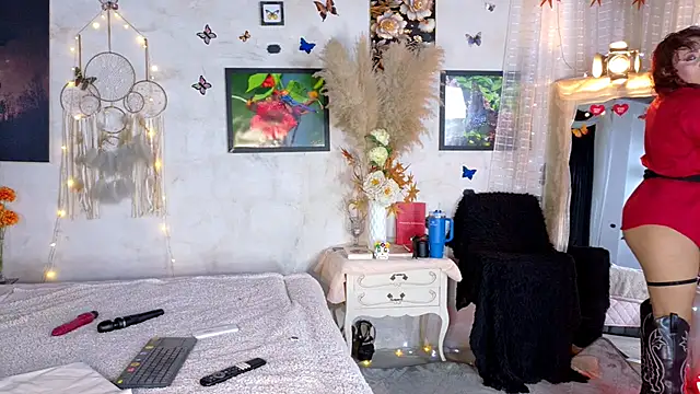 Kyara Queen online show from 04-09-26, 06:03