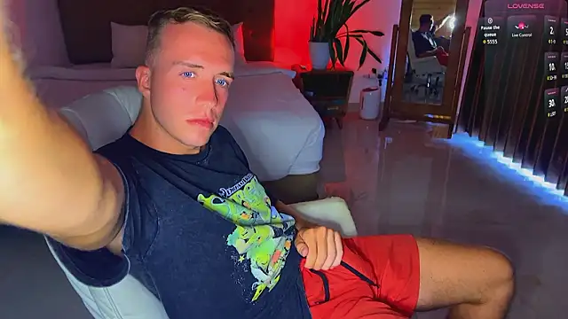 tommy cumfinger online show from 03-10-26, 07:45