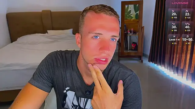 Snapshot of tommy_cumfinger chatting on 09-25-25, 12:38 tommy cumfinger online show from 09-25-25, 12:38