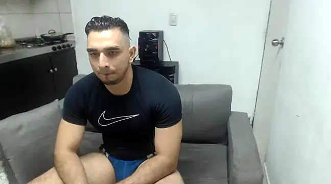 Snapshot of seux-88 chatting on 03-20-25, 11:23 seux-88 online show from 03-20-25, 11:23