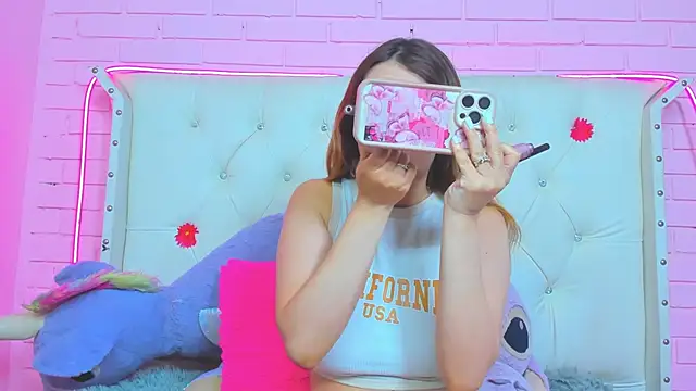 Melissa walker  online show from 11-12-25, 11:47