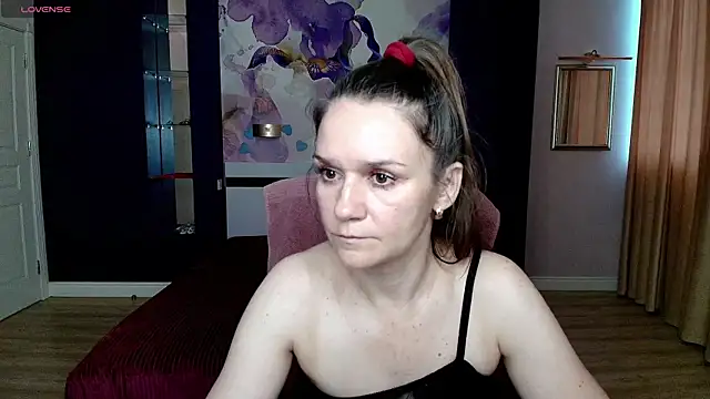 AriaGray online show from 11-16-25, 08:08