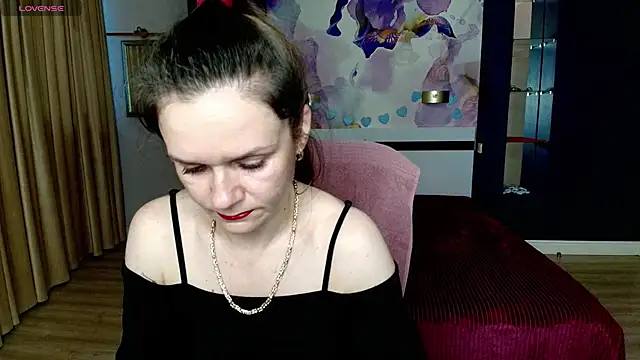 AriaGray online show from 02-17-26, 05:16