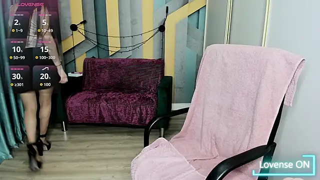 AriaGray online show from 11-20-25, 02:18