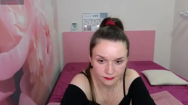 AriaGray online show from 11-29-25, 02:39