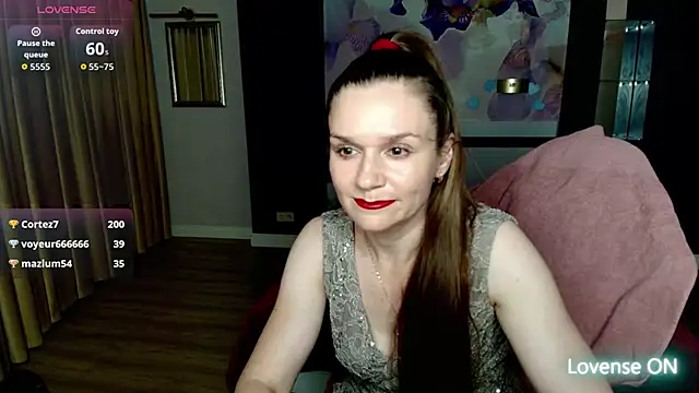 Snapshot of AriaGray chatting on 06-14-26, 09:05 AriaGray online show from 06-14-26, 09:05