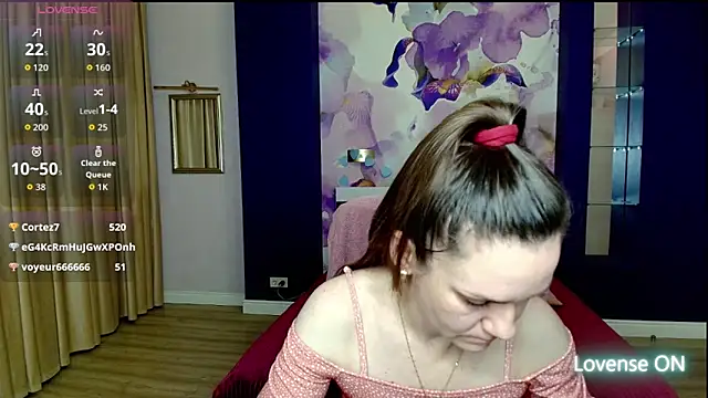 AriaGray online show from 04-17-26, 02:03