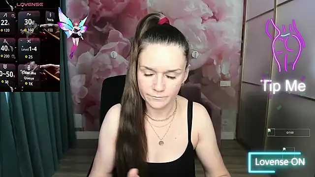 AriaGray online show from 10-16-25, 01:41