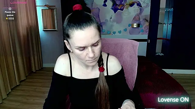 AriaGray online show from 02-16-26, 01:32