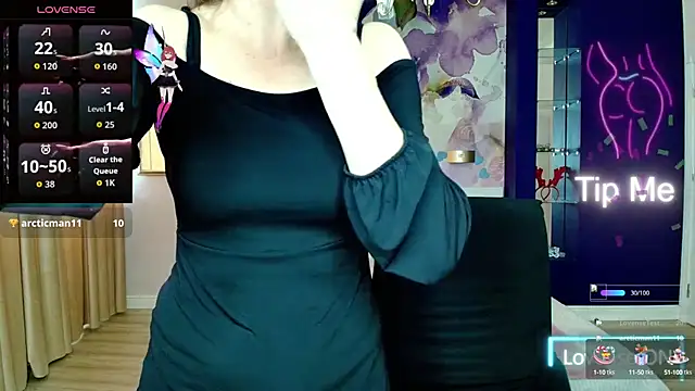 AriaGray online show from 10-13-25, 01:34