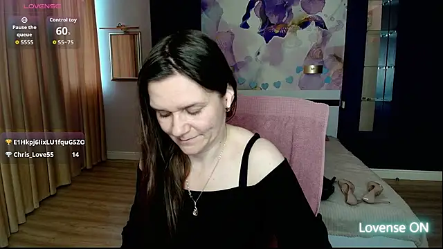 AriaGray online show from 03-25-26, 07:19