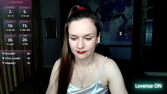 AriaGray online show from 05-26-26, 01:04