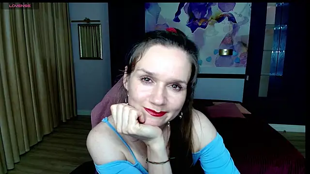 Snapshot of AriaGray chatting on 07-04-26, 08:13 AriaGray online show from 07-04-26, 08:13