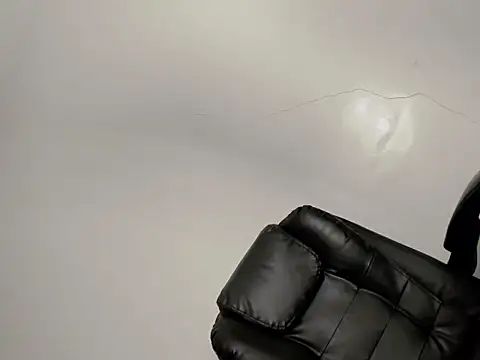 Selene14 online show from 04-14-26, 12:37