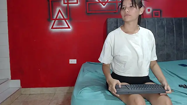 FerneyManti online show from 12-13-25, 08:04