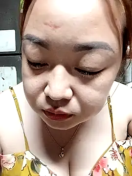 VyOanh2K online show from 11-13-25, 04:00