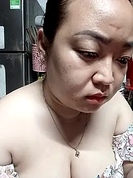 VyOanh2K online show from 11-11-25, 03:29