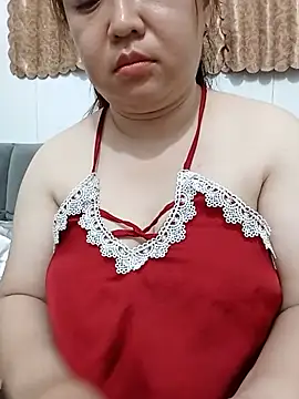 Snapshot of VyOanh2K chatting on 07-10-26, 04:29 VyOanh2K online show from 07-10-26, 04:29