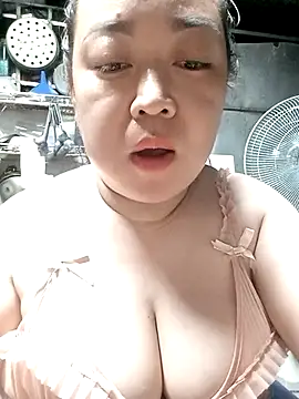 VyOanh2K online show from 02-18-26, 06:48