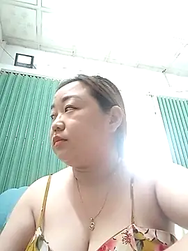 VyOanh2K online show from 09-29-25, 04:08